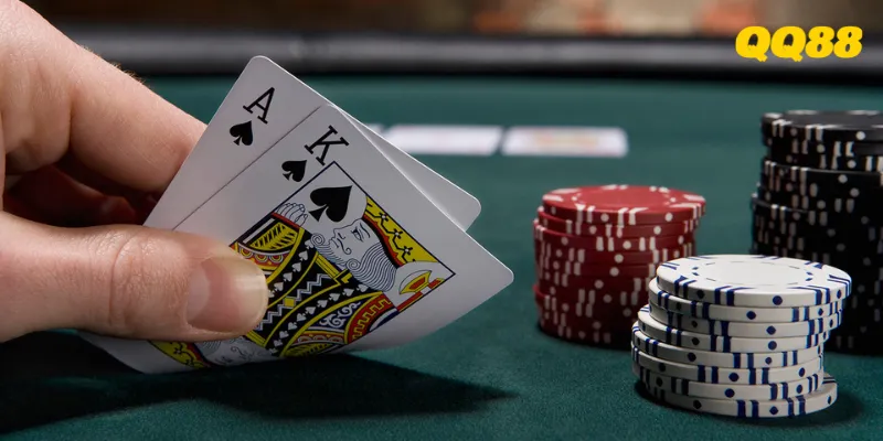 Cách Chơi Blackjack QQ88 – Từ Nguồn Gốc Đến Chiến Thuật Dễ Thắng 2025 2 Luật chơi Blackjack cơ bản cho người mới